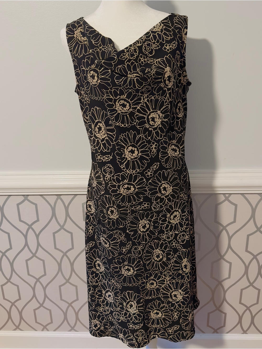 Expressions Womans Black Tan Floral Sleeveless Mid Length Dress SZ M Cowl Neck